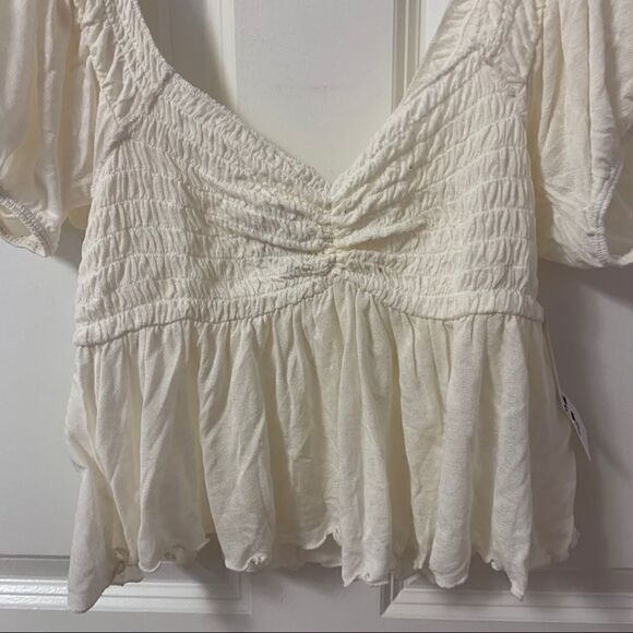- UO Angelo smocked bodice top - Picture 3 of 5